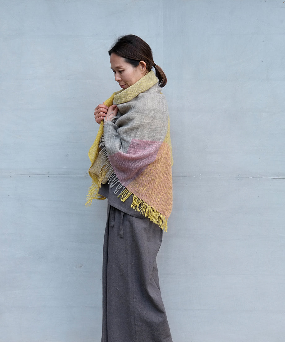 Fukufuku series | shawl, Wool, 5018YG