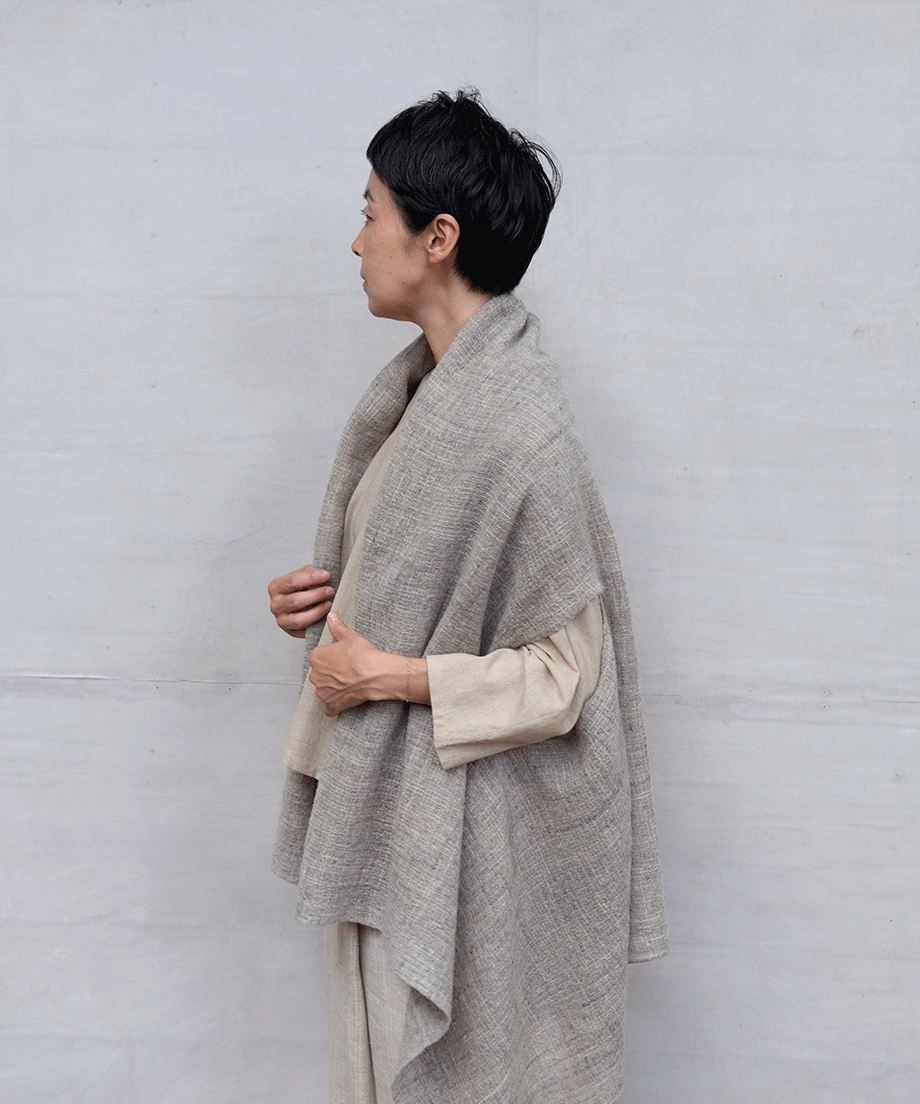 Fukufuku series | Cape vest long, Himalayan wool, Light gray, 5207WG