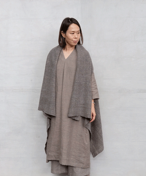 Fukufuku series | Cape vest long, Himalayan wool, Medium gray, 5207MG