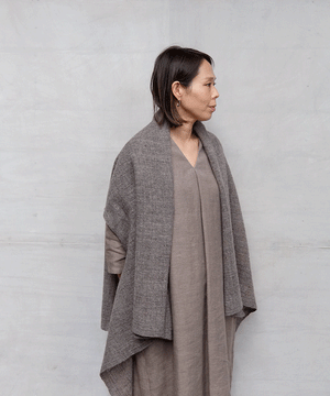 Fukufuku series | Cape vest long, Himalayan wool, Medium gray, 5207MG