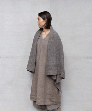 Fukufuku series | Cape vest long, Himalayan wool, Medium gray, 5207MG