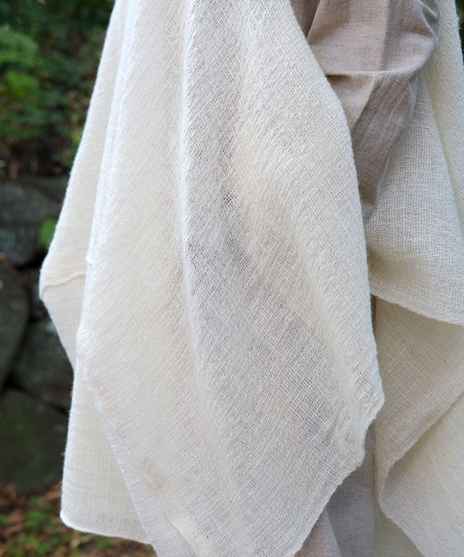 Fukufuku series | Three-holes cape, Himalayan wool, White, 5213W