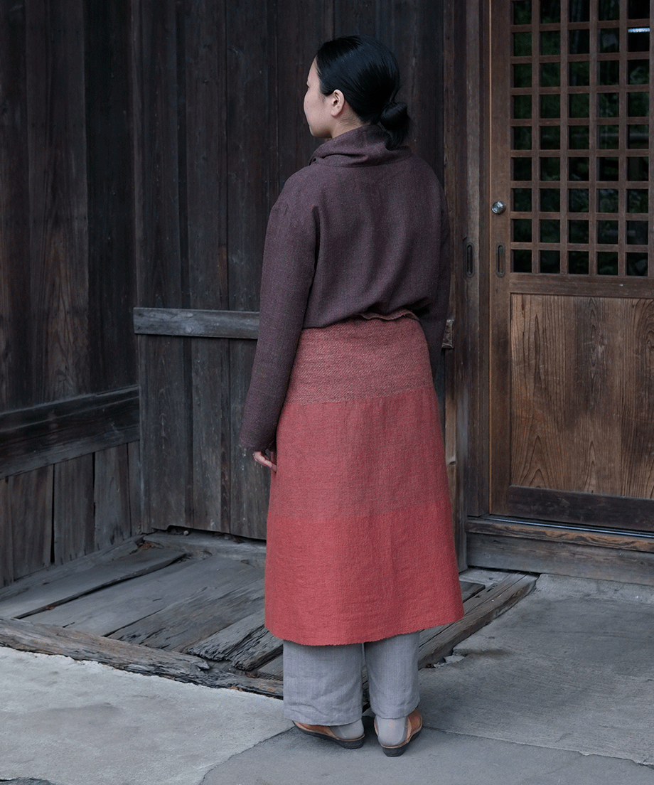 Wrap skirt | Trapezoid, Himalayas Wool, Red, 5500GO