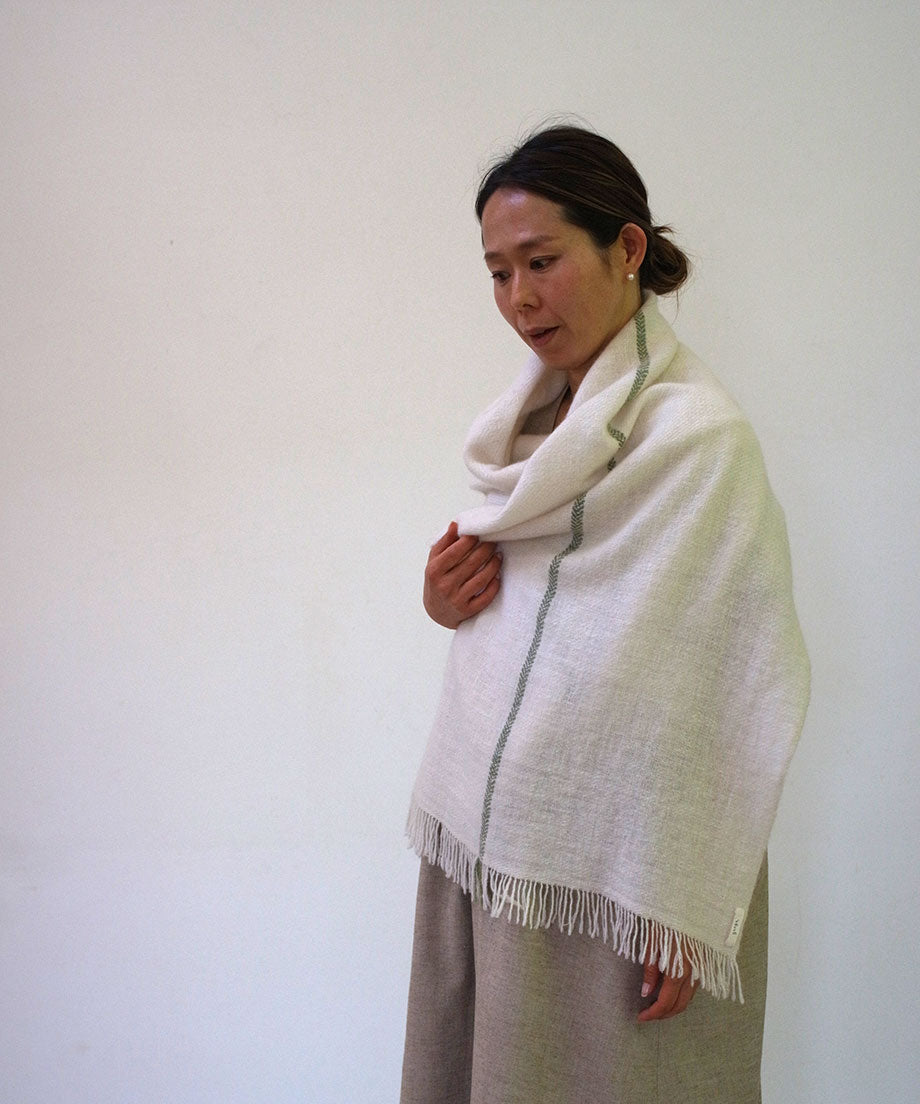 Stole | Pure Pashmina, twill weave, white & green, 4255WGr